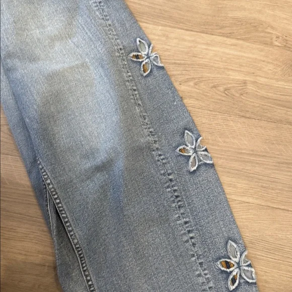 Driftwood Parker Jeans Barrel Floral Cut Out Jeans New with tags W 29 L 28 - Picture 6 of 7